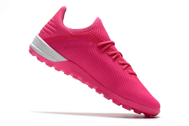 Adidas Chaussures de football avec empeigne tricot rose et blanc texture côtelée pour gazon artificiel 9