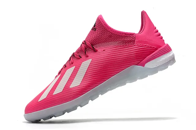 Adidas Chaussures de football avec empeigne tricot rose et blanc texture côtelée pour gazon artificiel 23