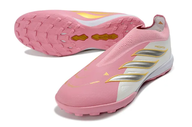Adidas Sapatos de futebol turf rosa e branco slip-on com collar de meias de construção 14