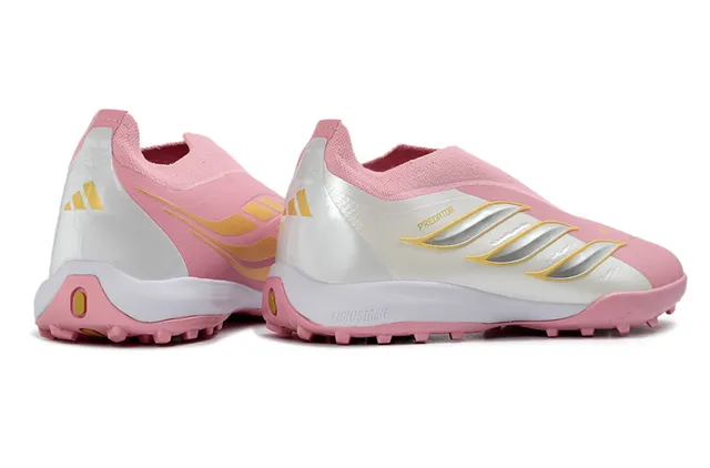Adidas Sapatos de futebol turf rosa e branco slip-on com collar de meias de construção 15