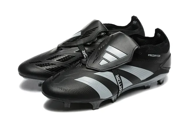 Adidas Predator Noir et Argent Chaussures de Football Terrain Firme 8