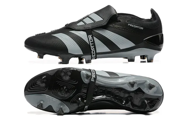 Adidas Predator Noir et Argent Chaussures de Football Terrain Firme 9