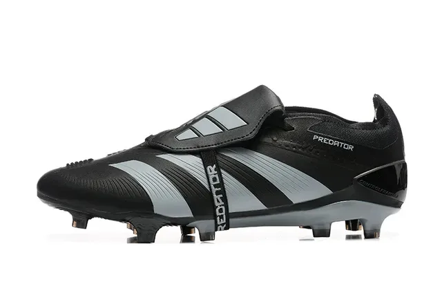 Adidas Predator Noir et Argent Chaussures de Football Terrain Firme 10
