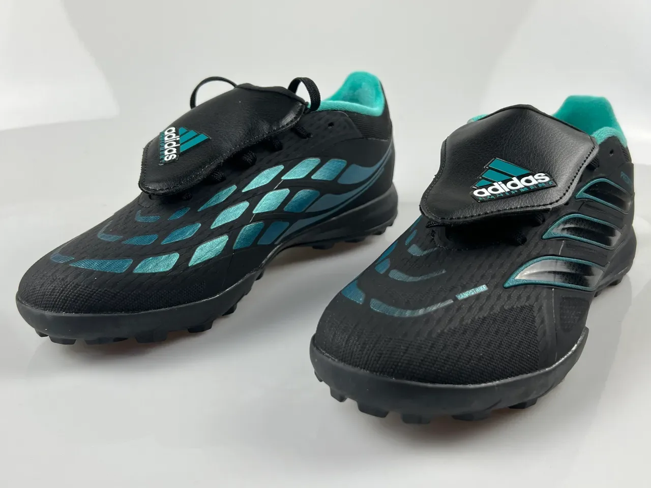 Adidas Predator Noir Bleu Sans Lacets Fermeture à Straps Panneaux de Superposition Synthétiques Chaussures de Football pour Pelouse 8