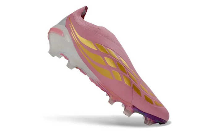 Adidas Predator 粉白 低帮 合成革面 虹彩全息鞋跟 人工草地足球鞋 11