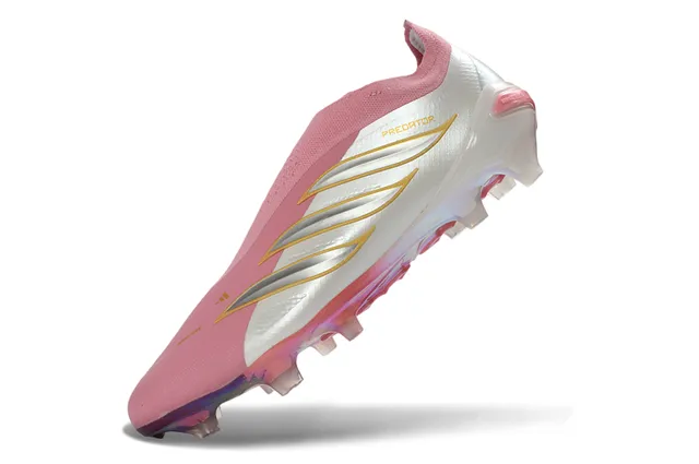 Adidas Predator 粉白 低帮 合成革面 虹彩全息鞋跟 人工草地足球鞋 12