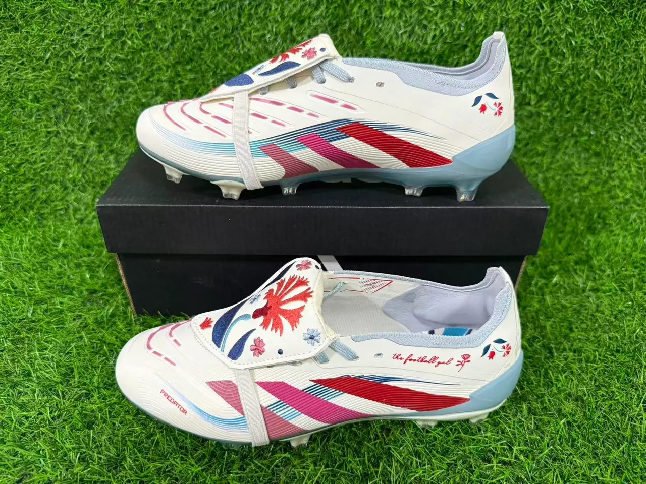 Adidas Predator White Red Strap-Over-Lace Closure Ribbed Forefoot Texture Firm-Ground Soccer Shoes 14