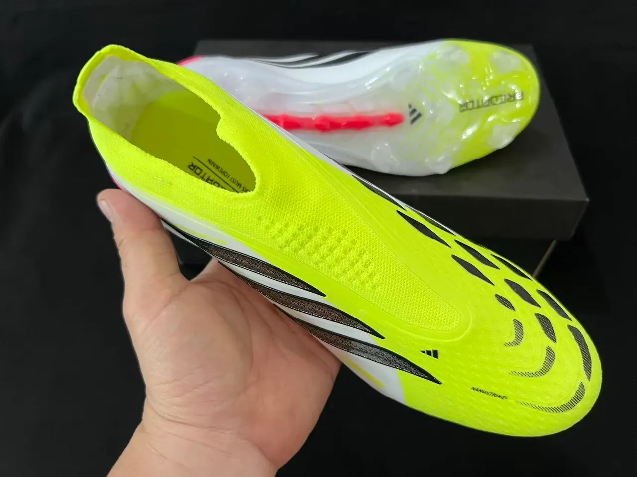 Adidas Predator Yellow White Lacingless Knit Upper Asymmetrical Collar Firm-Ground Soccer Shoes 5