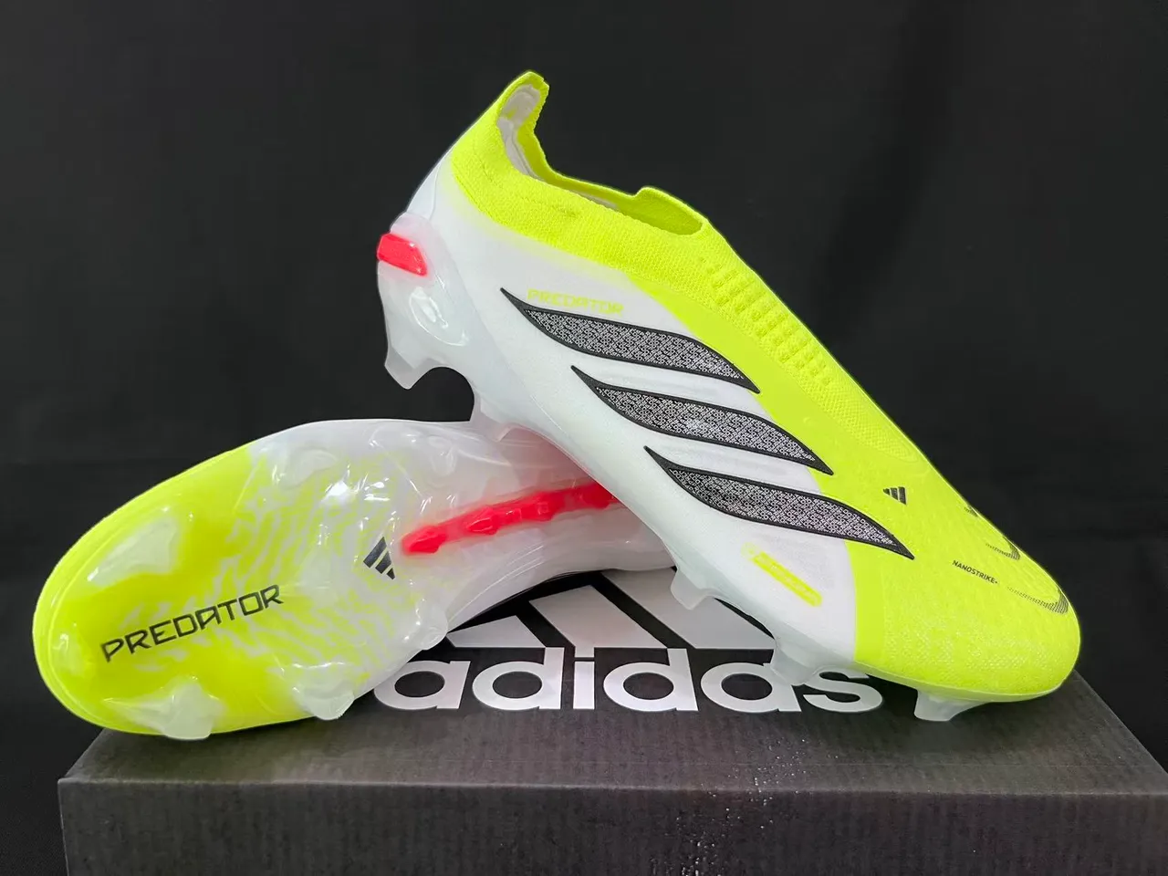 Adidas Predator Yellow White Lacingless Knit Upper Asymmetrical Collar Firm-Ground Soccer Shoes 10