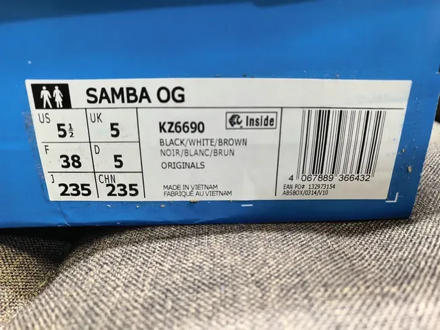 Adidas Samba Black and White Lifestyle Sneakers 2