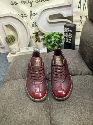 Adidas Samba Burgundy Gold Leather Upper Gum Rubber Sole Lifestyle Sneakers 10