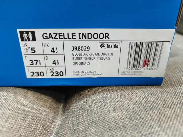 Adidas Samba OG 浅蓝色麂皮生活运动鞋 2