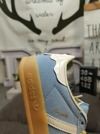 Adidas Samba OG 浅蓝色麂皮生活运动鞋 3