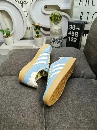 Adidas Samba OG 浅蓝色麂皮生活运动鞋 6