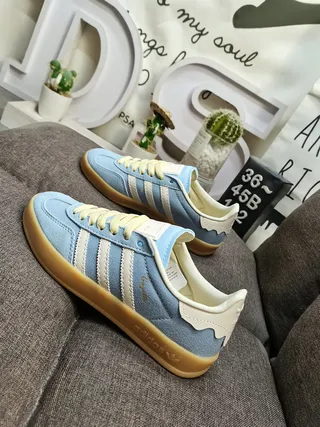 Adidas Samba OG 浅蓝色麂皮生活运动鞋 7