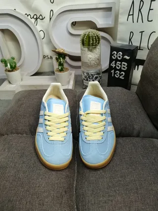 Adidas Samba OG 浅蓝色麂皮生活运动鞋 10