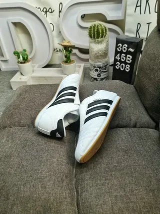 Adidas Samba White Black Laceless Velcro Closure Quilted Leather Upper Sneakers 6