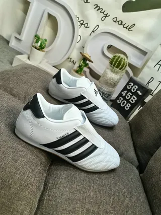 Adidas Samba White Black Laceless Velcro Closure Quilted Leather Upper Sneakers 9