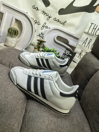 Adidas Spezial White and Blue Lifestyle Sneakers 7