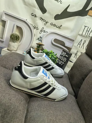Adidas Spezial White and Blue Lifestyle Sneakers 9