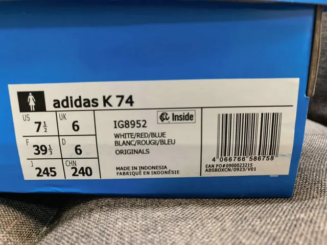 Adidas Spezial White and Blue Lifestyle Sneakers 22