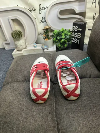 Adidas Spezial White Red Laceless Strap Closure Three Stripes Lifestyle Sneakers 8