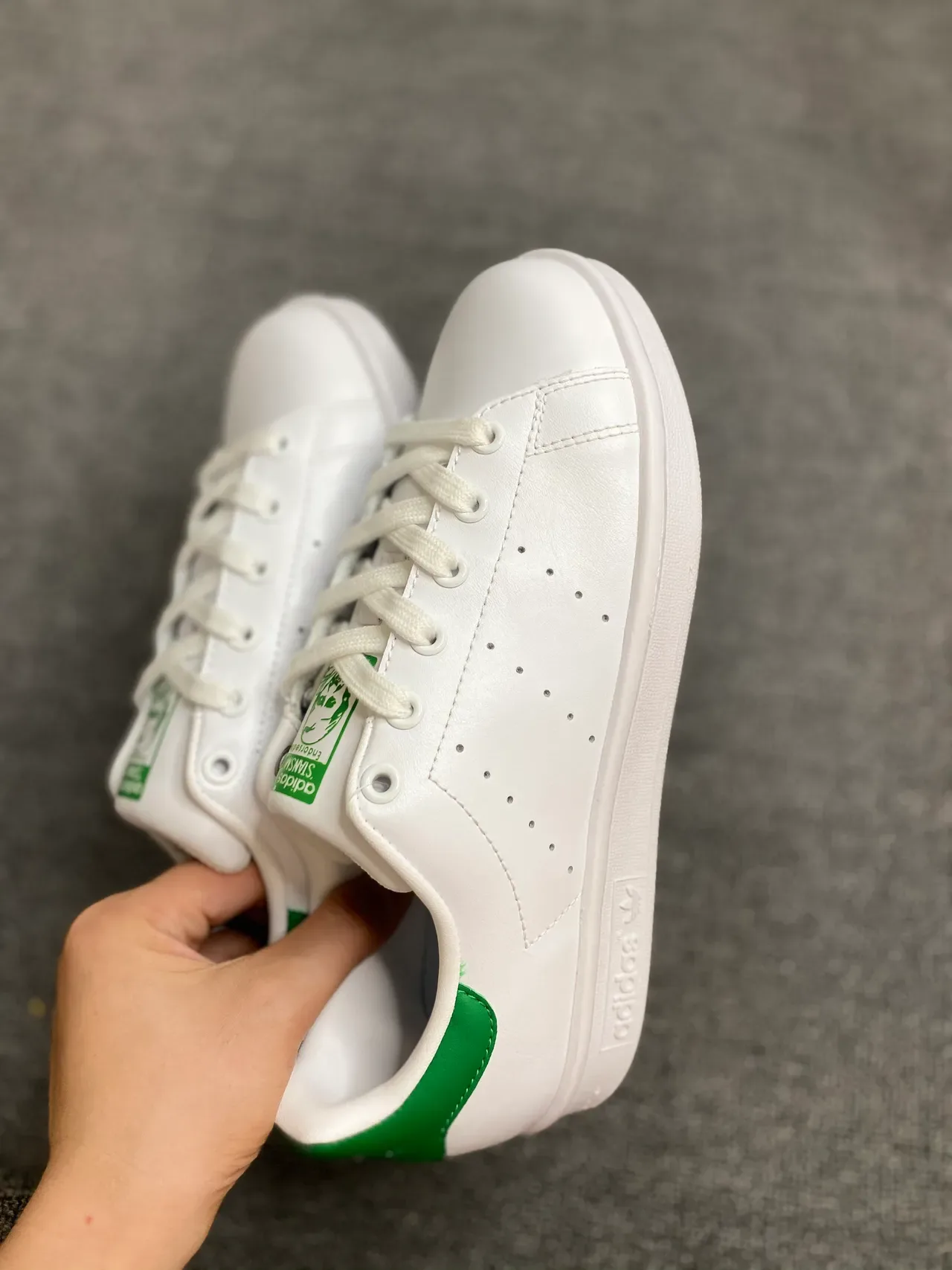 Adidas Stan Smith White and Green Lifestyle Sneakers 3