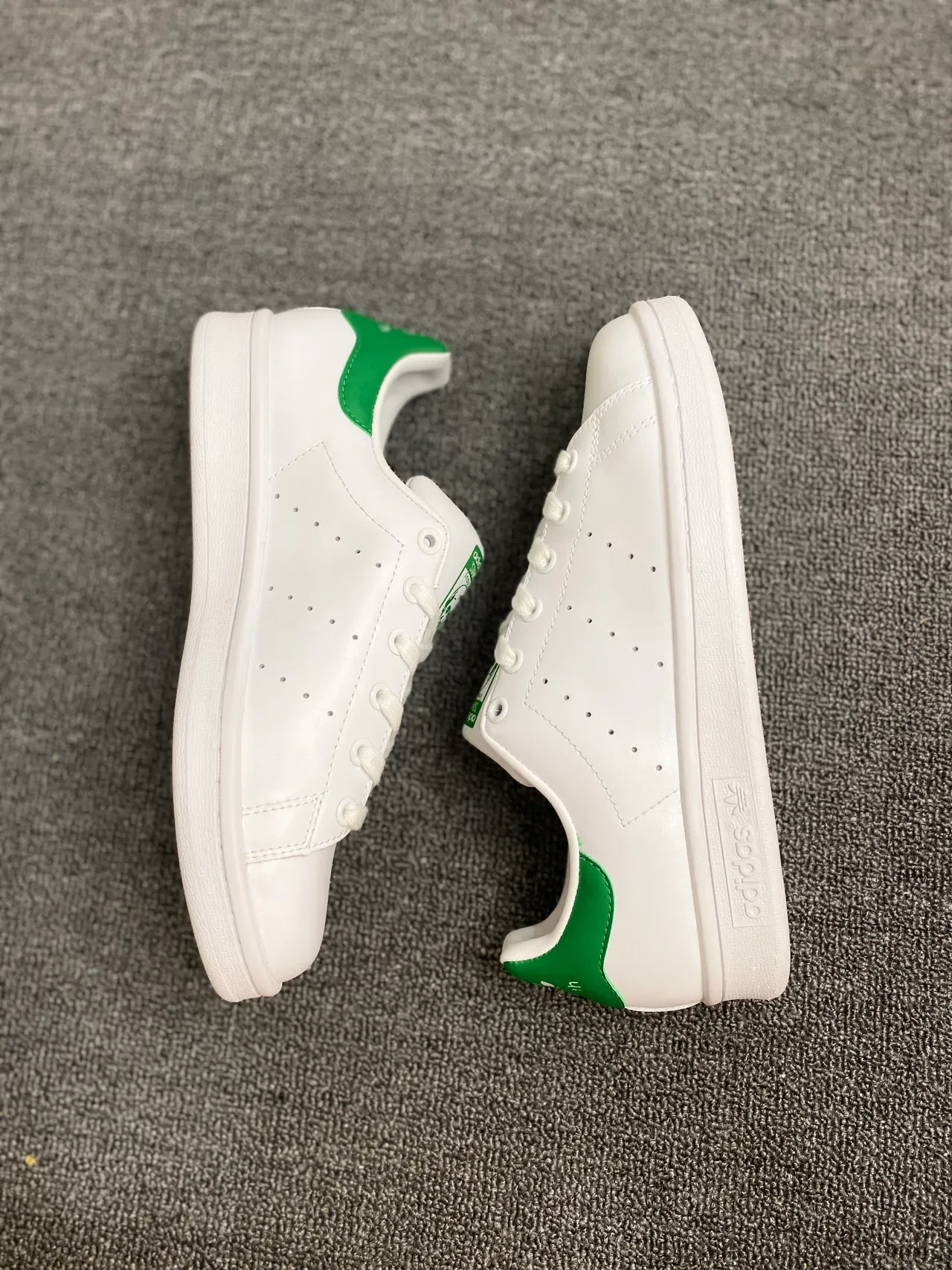 Adidas Stan Smith White and Green Lifestyle Sneakers 9