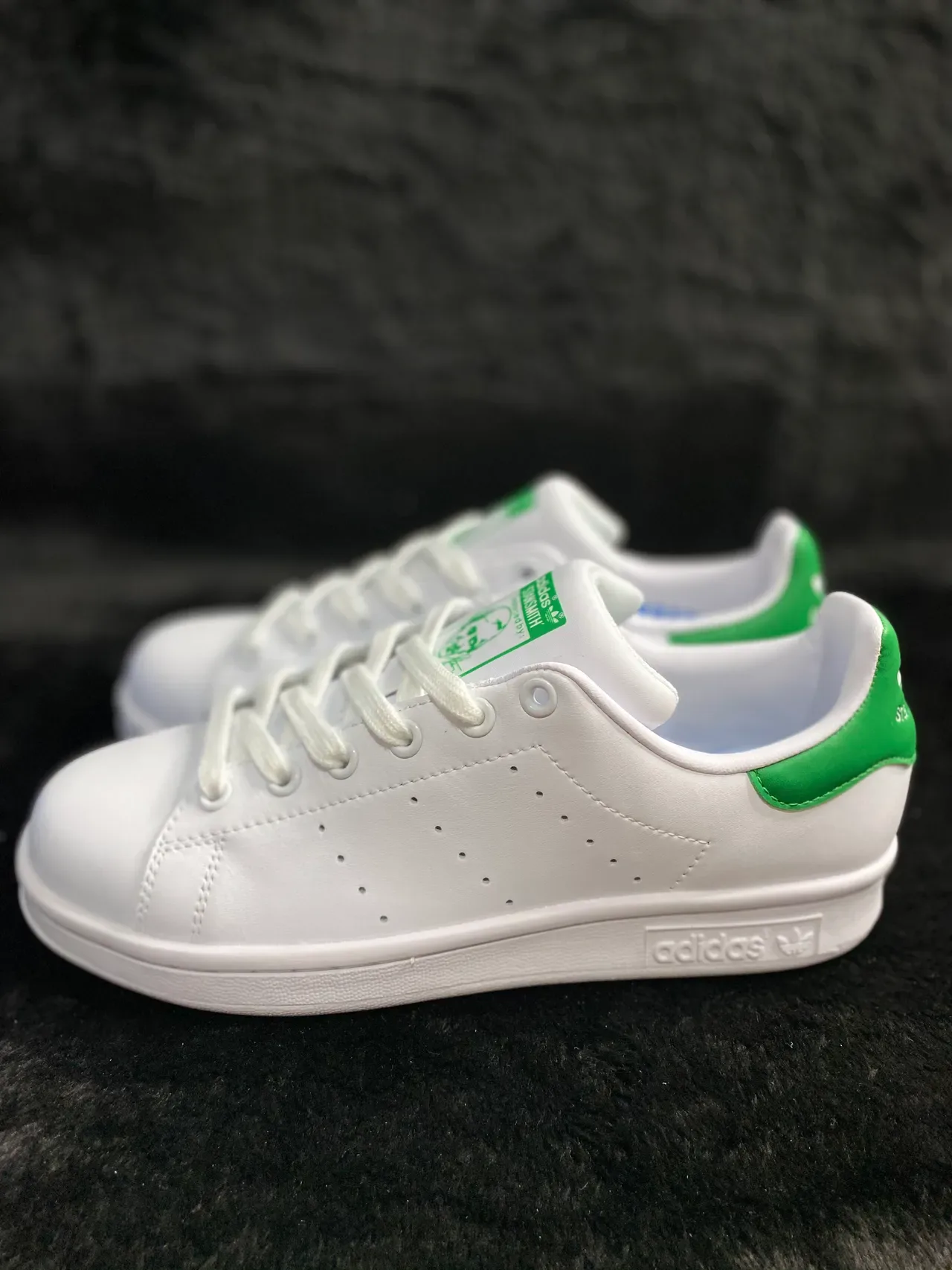 Adidas Stan Smith White and Green Lifestyle Sneakers 10