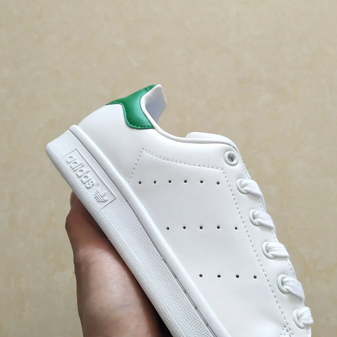 Adidas Stan Smith White and Green Lifestyle Sneakers 23