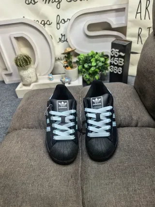 Adidas Superstar sneakers lifestyle noir et bleu clair 10