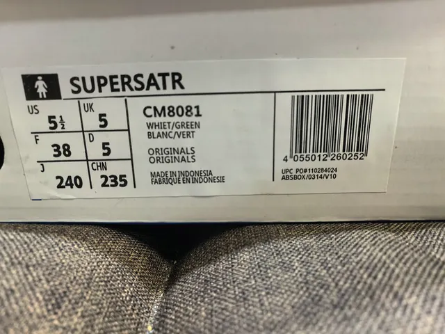 Adidas Superstar White and Green Lifestyle Sneakers 2