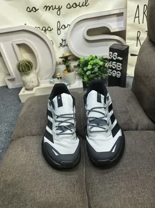 Adidas White Black Chunky Trail-Inspired Mixed-Material Upper Lifestyle Sneakers 10