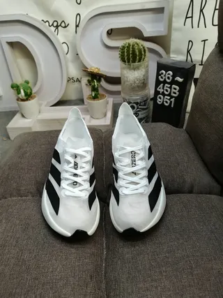 Adidas White Black Streamlined Silhouette Translucent Heel Overlay Lifestyle Sneakers 10