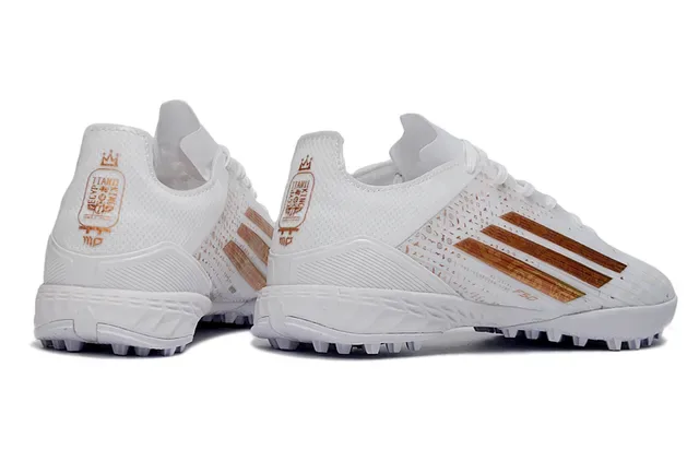 Adidas Chaussures de football turf à tige basse en mesh synthétique blanc or 5