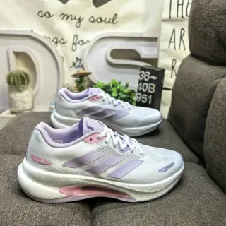 Adidas Zapatillas de Running con Upper de Malla Ingenierizada Suela de Espuma Esculpida Blanco y Morado