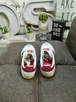 Adidas White Red Low-Top Leather Upper Lifestyle Sneakers 8