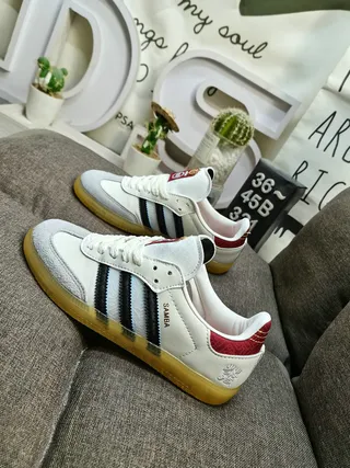 Adidas White Red Low-Top Leather Upper Lifestyle Sneakers 7