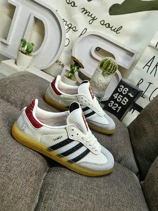 Adidas White Red Low-Top Leather Upper Lifestyle Sneakers 9