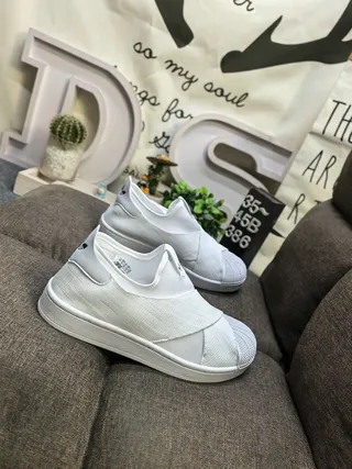 Adidas White Slip-On Elastic Strap Lifestyle Sneakers 9