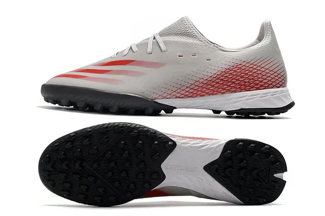 Adidas X Jaune Noir Chaussures de Football Turf à Coupe Basse avec Upper Synthétique Overlay de Maillage Gradiente 7