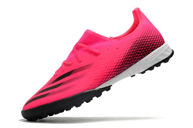 Adidas X Jaune Noir Chaussures de Football Turf à Coupe Basse avec Upper Synthétique Overlay de Maillage Gradiente 17