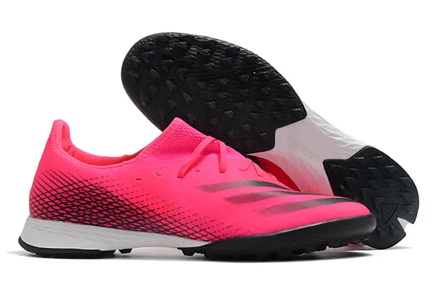 Adidas X Jaune Noir Chaussures de Football Turf à Coupe Basse avec Upper Synthétique Overlay de Maillage Gradiente 20