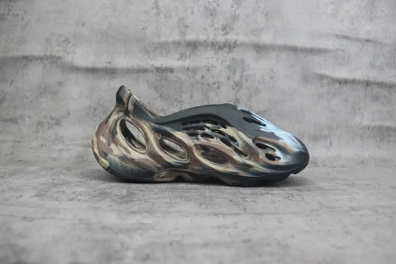 Adidas Yeezy Foam Runner Camouflage Marbled Lifestyle Sneakers 7