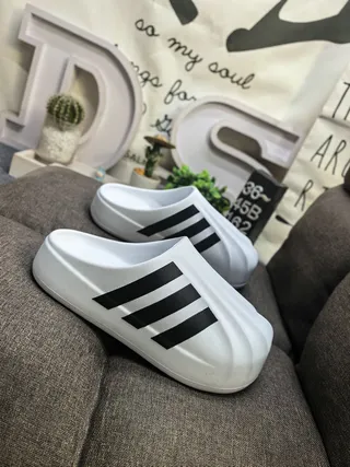 Adidas Yeezy Slide Sandales de plateforme beige 9