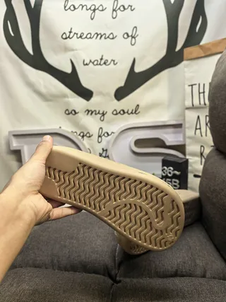Adidas Yeezy Slide Sandales de plateforme beige 24