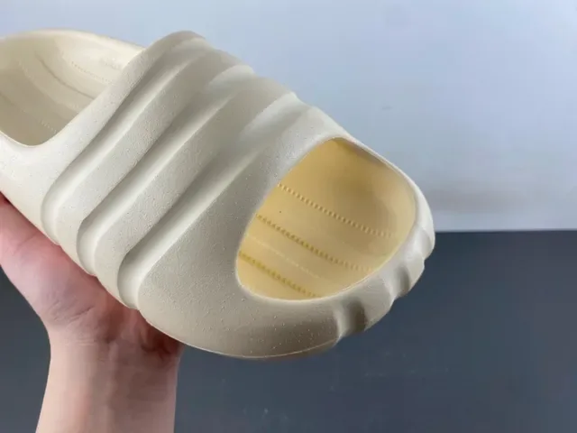 Adidas Yeezy Slide Beige Slippers 2