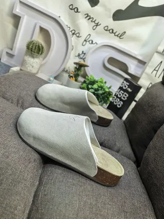 Adidas Yeezy Slide Light Gray Suede Slippers 7