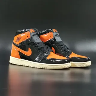Air Jordan 1 黑橙色 亮面 漆皮 篮球鞋