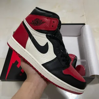 Air Jordan 1 High Black White Red Basketball Shoes